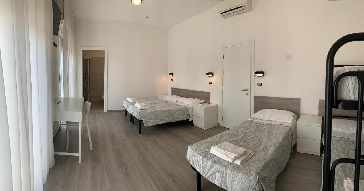 Hotel Laika Rimini Exterior foto