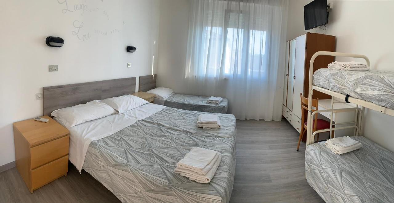 Hotel Laika Rimini Exterior foto